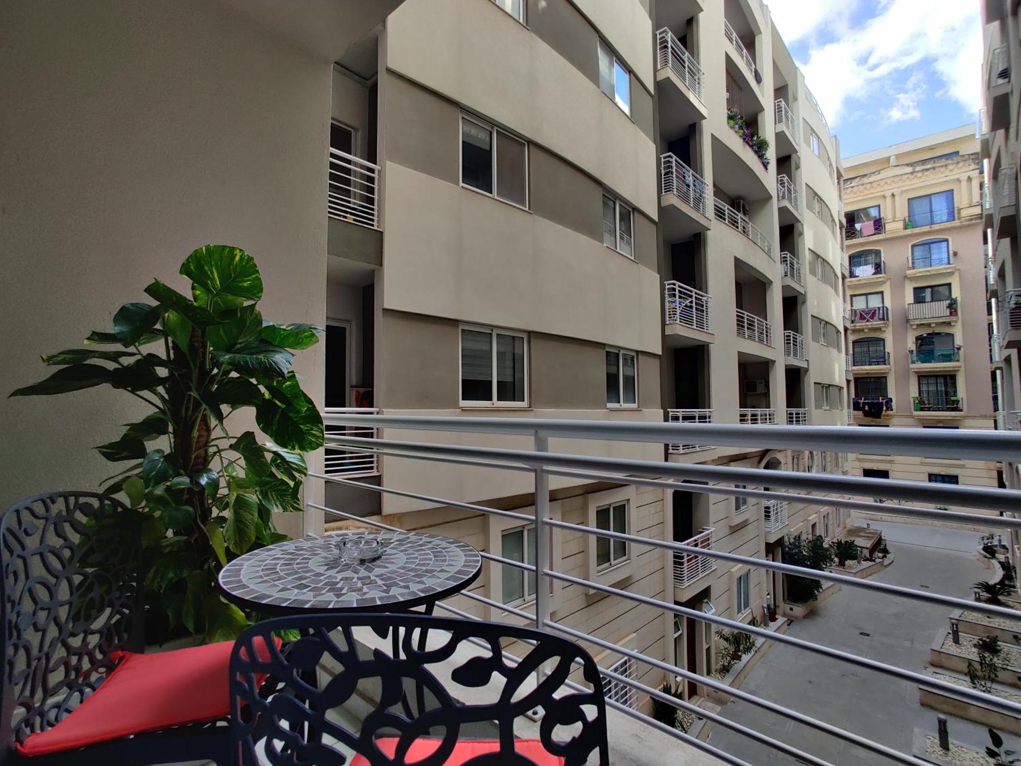 Depiro Point Deluxe - Modern, Designer Apartment 2 Minutes Away From Popular Sliema Seafront Luaran gambar