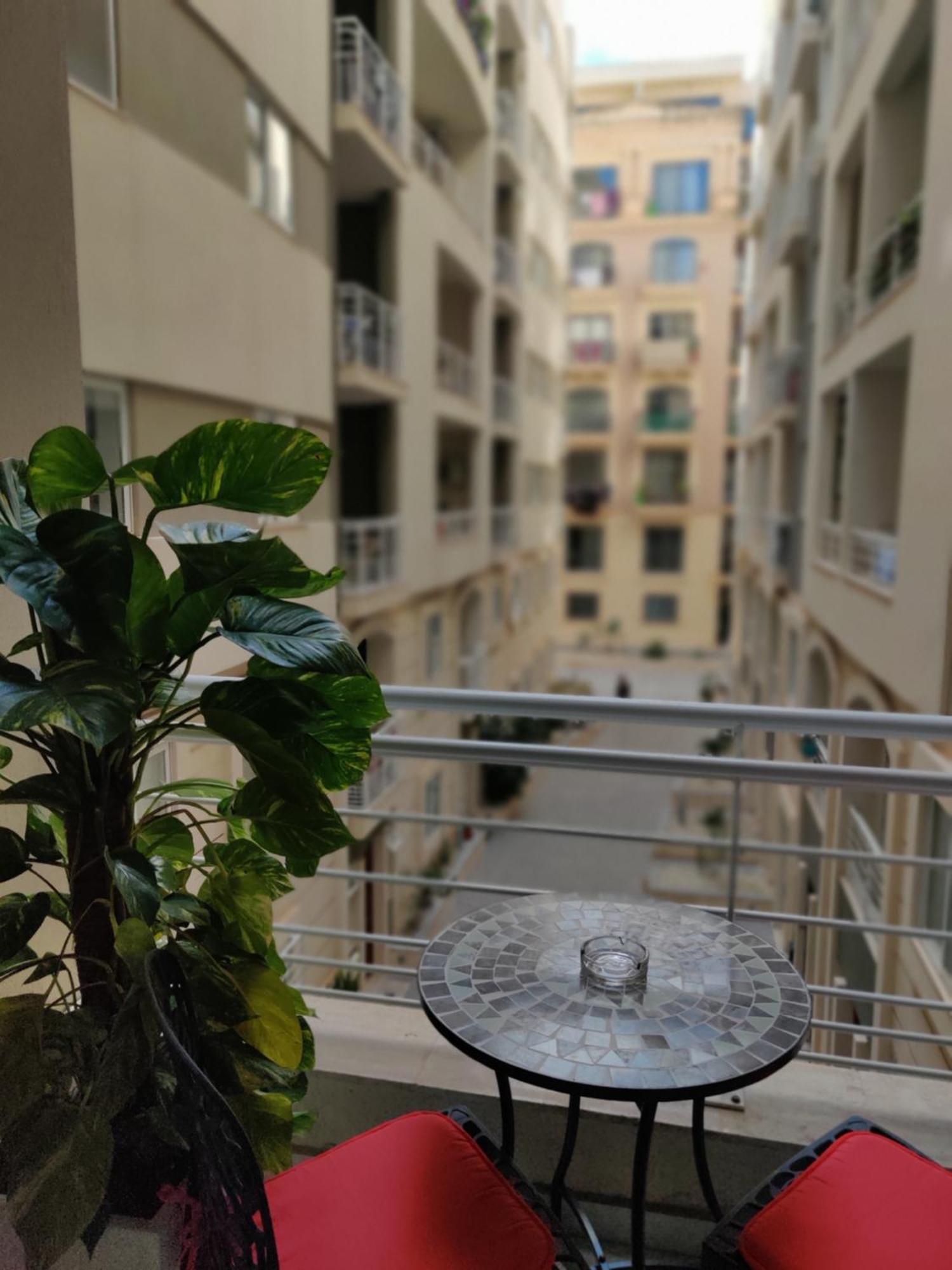 Depiro Point Deluxe - Modern, Designer Apartment 2 Minutes Away From Popular Sliema Seafront Luaran gambar